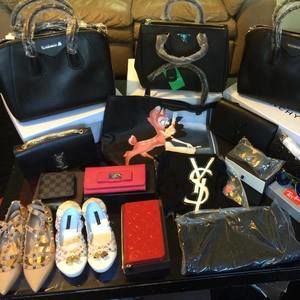 Meet your Posher, Dee adriel